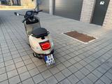 Vespa GTS 300  - VESPA BEIGE