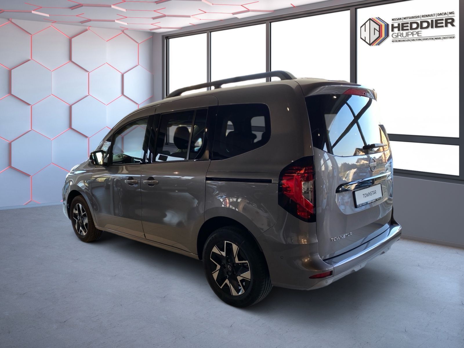 Fahrzeugabbildung Nissan Townstar Kombi L1 Automatik Tekna *NAVI*360°-KAM