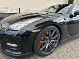 Nissan GT-R Euro6 - schwarze Nissan GT-R