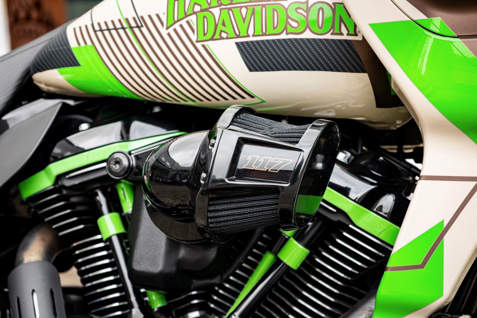 Fahrzeugabbildung Harley-Davidson FLTRXST Road Glide ST - Clubstyle - Kesstech -