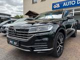 Volkswagen Touareg Elegance 4MO*PANO*StHz*AHK*MEMO-Pk.*VOLL - Volkswagen Touareg mit Diesel-Antrieb