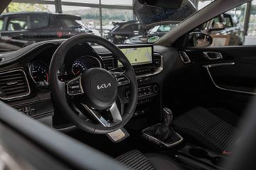 Bild 13 Kia cee'd Sportswagon CEED SW Navi Klima Tempomat USB