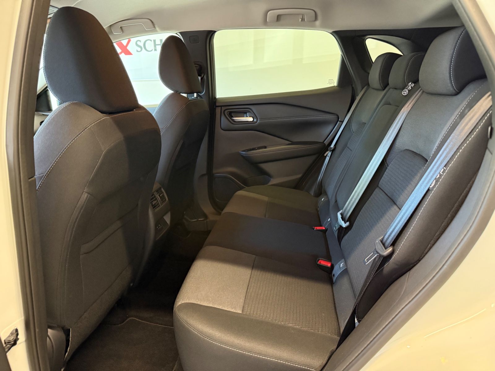 Fahrzeugabbildung Nissan Qashqai N-Connecta 1.3DIG-T Business Technologie
