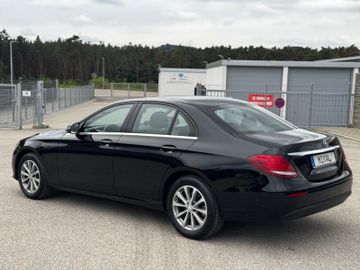 Mercedes E 200 - 5