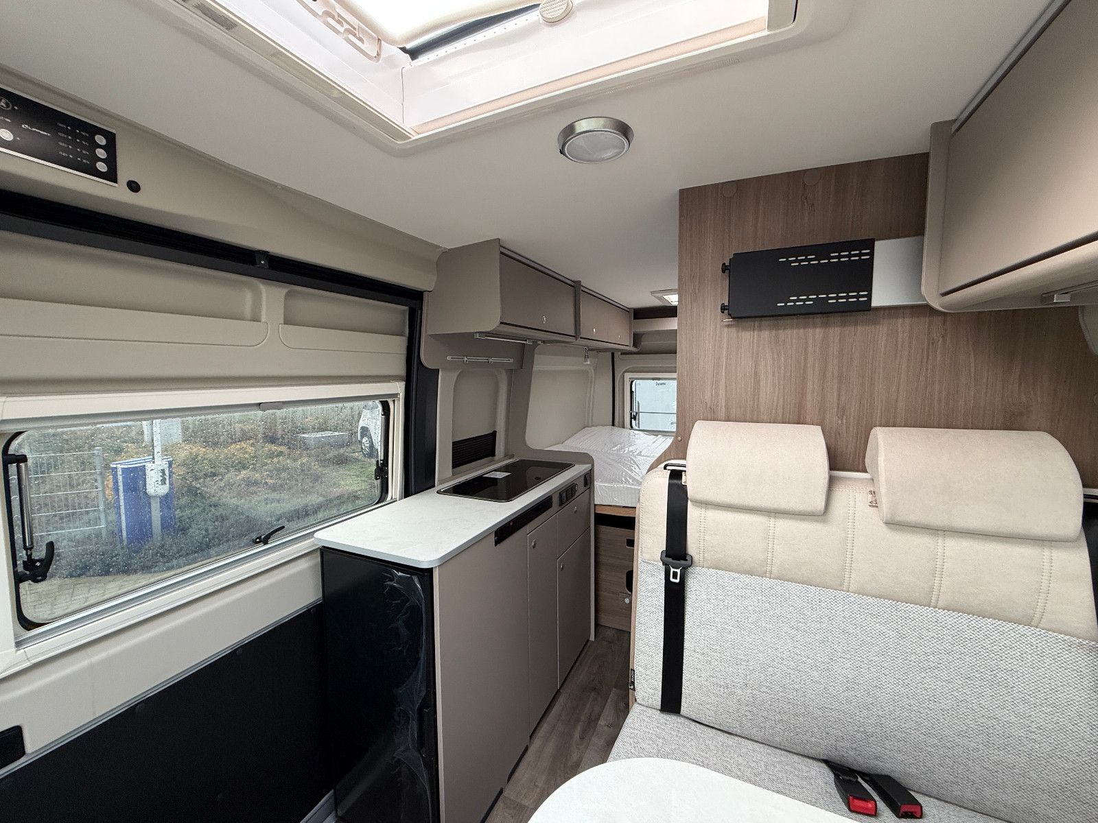 Fahrzeugabbildung Carado Pro CV 600 - 5.307€ SPAREN!