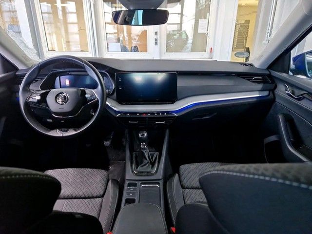 Fahrzeugabbildung Skoda Octavia Combi Clever 2.0TDI Navi Kamera Matrix