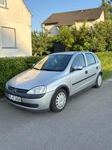 Opel Corsa 1.2 ~ Wenig KM ~ 2. Hand ~~ - Opel Corsa aus 2002: 1.2