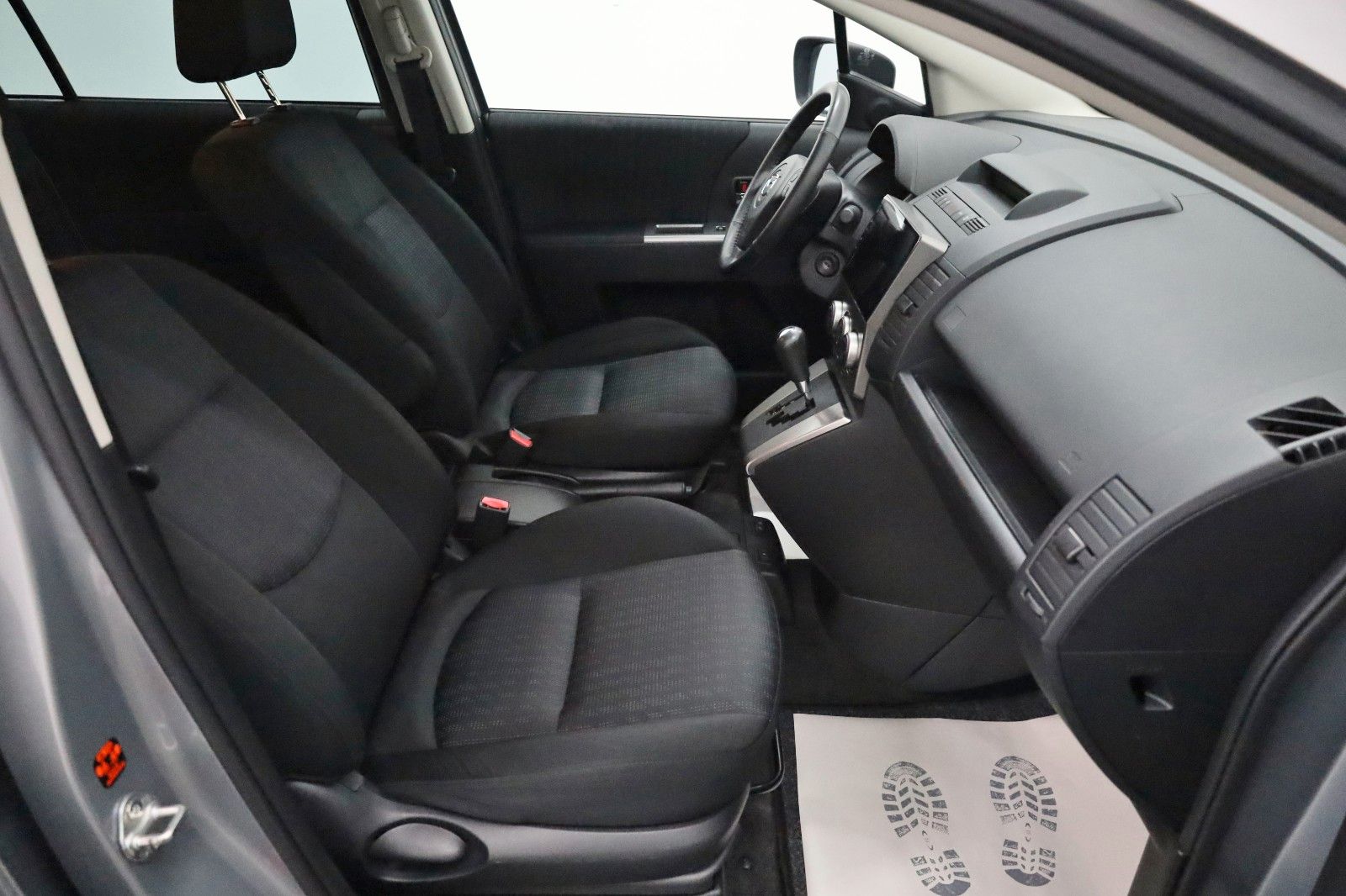 Fahrzeugabbildung Mazda 5 Lim. 2.0 Active 7 Sitzer,SH,PDC,Allwetter