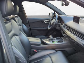 Audi Q7 - 10