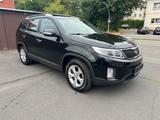 Kia Sorento Edition 7 2WD - Kia Sorento mit Benzin-Antrieb: Geländewagen