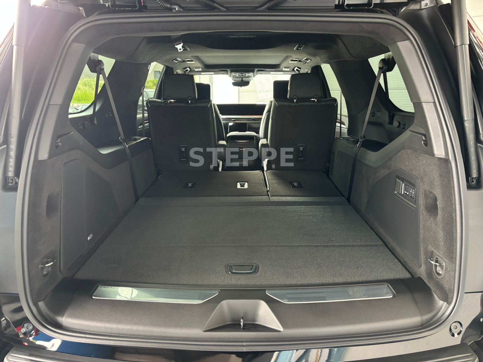 Cadillac Escalade FACELIFT MY26 6.2 V8 ESV Sport Platinum