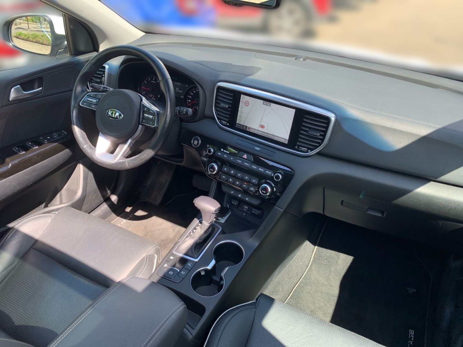 Fahrzeugabbildung Kia Sportage 1.6 T-GDI 7-DCT Black Edition Pan.Dach