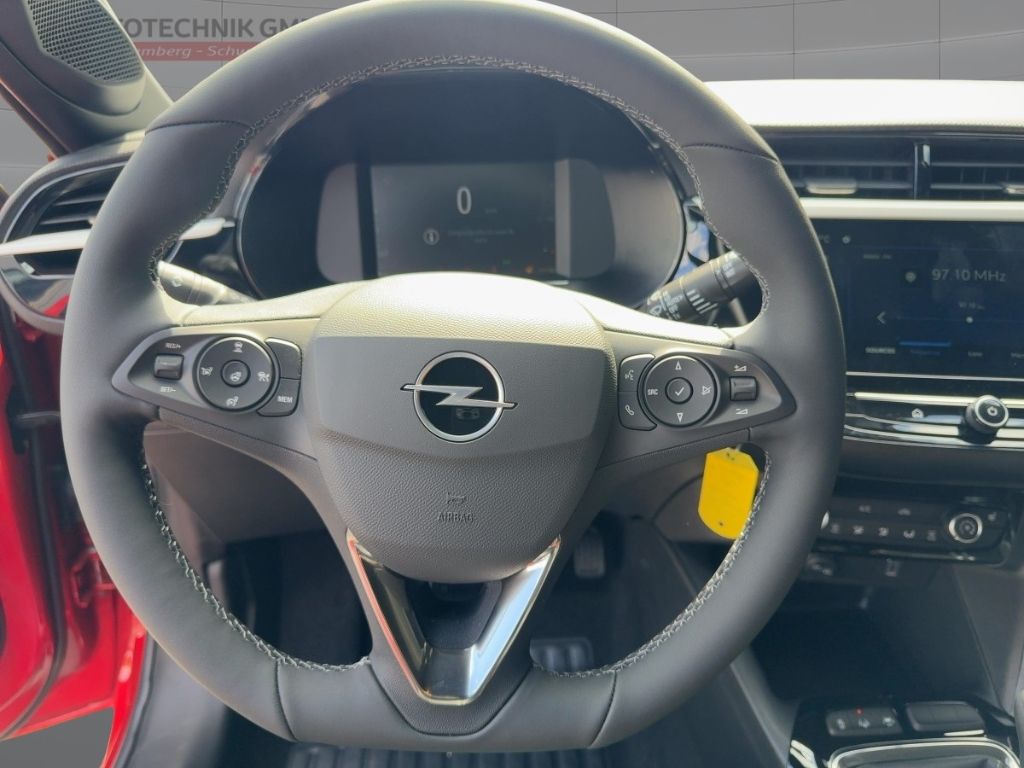 Fahrzeugabbildung Opel Corsa GS, Allwetterreifen, RFK, SHZ, LHZ