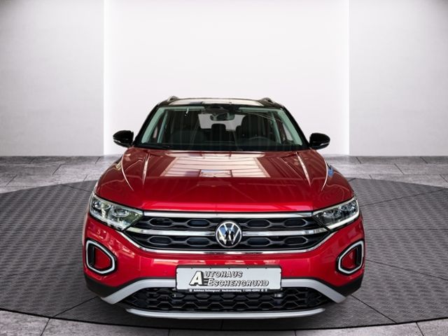 Fahrzeugabbildung Volkswagen T-Roc 1.5 TSI DSG STYLE GJR AHK NAVI IQ.DRIVE