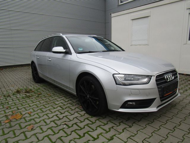 Audi A4 Avant Attraction*19 Zoll Alu,Navi,Xenon*