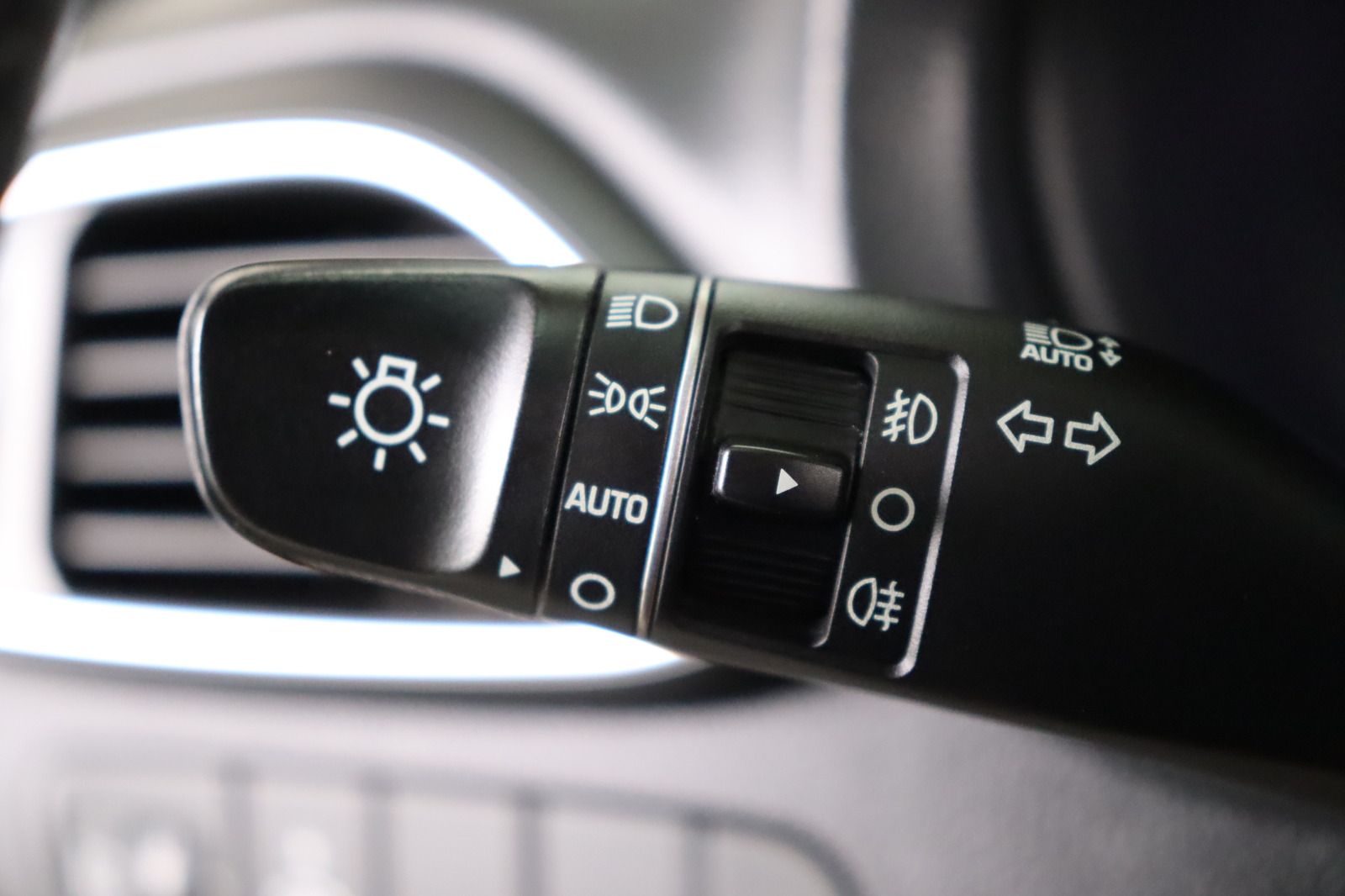 Fahrzeugabbildung Hyundai i30 T- GDi CW Family + * LED * Navi * DAB+ *