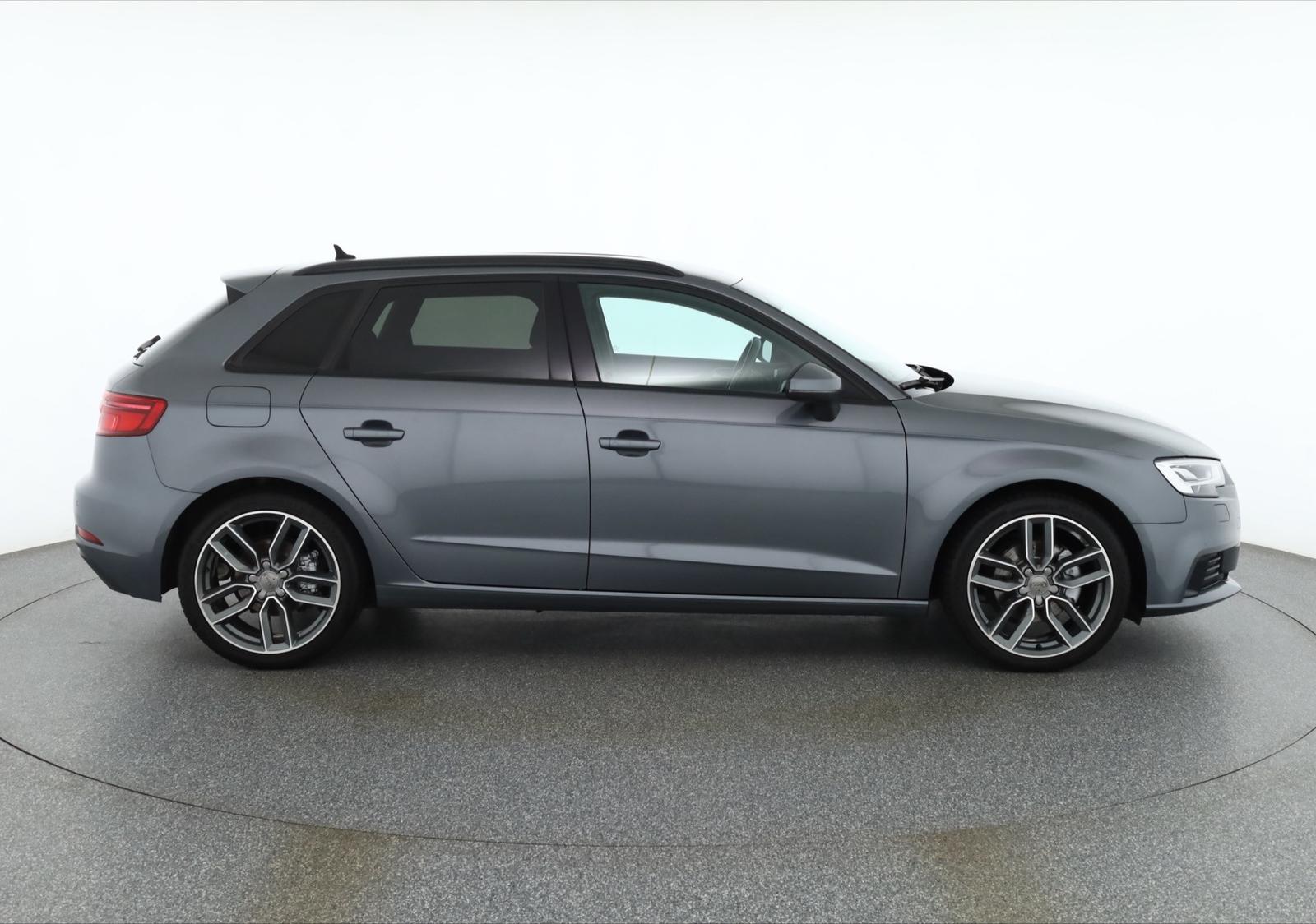 Audi A3 Sportback 35 TFSI S-tronic Bi-Xenon Navi ACC