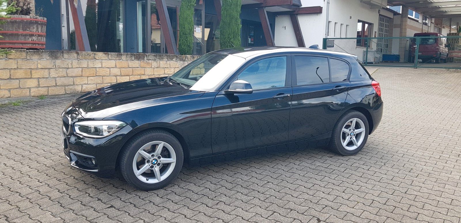 BMW 120i Advantage ,Automatik. Navi PDC LED TOP!!! 
