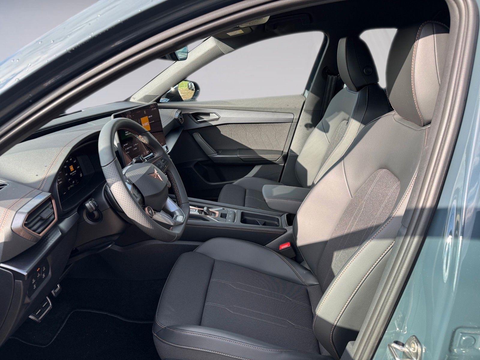 Fahrzeugabbildung CUPRA Formentor 1.5 eTSI 110 kW
