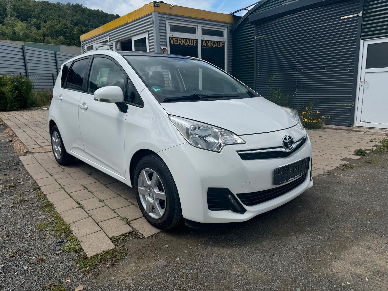 Toyota Verso-S Life D4D Klima Panorama Dach +Navi