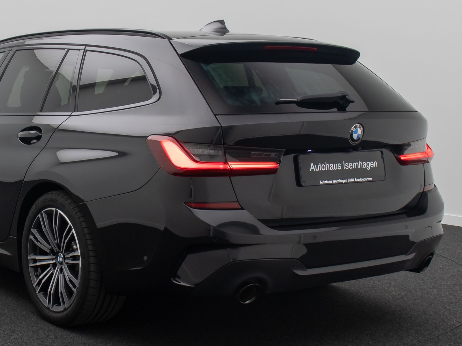 Fahrzeugabbildung BMW 320d xD M Sport DAB Laser Standhz 360°Individuai