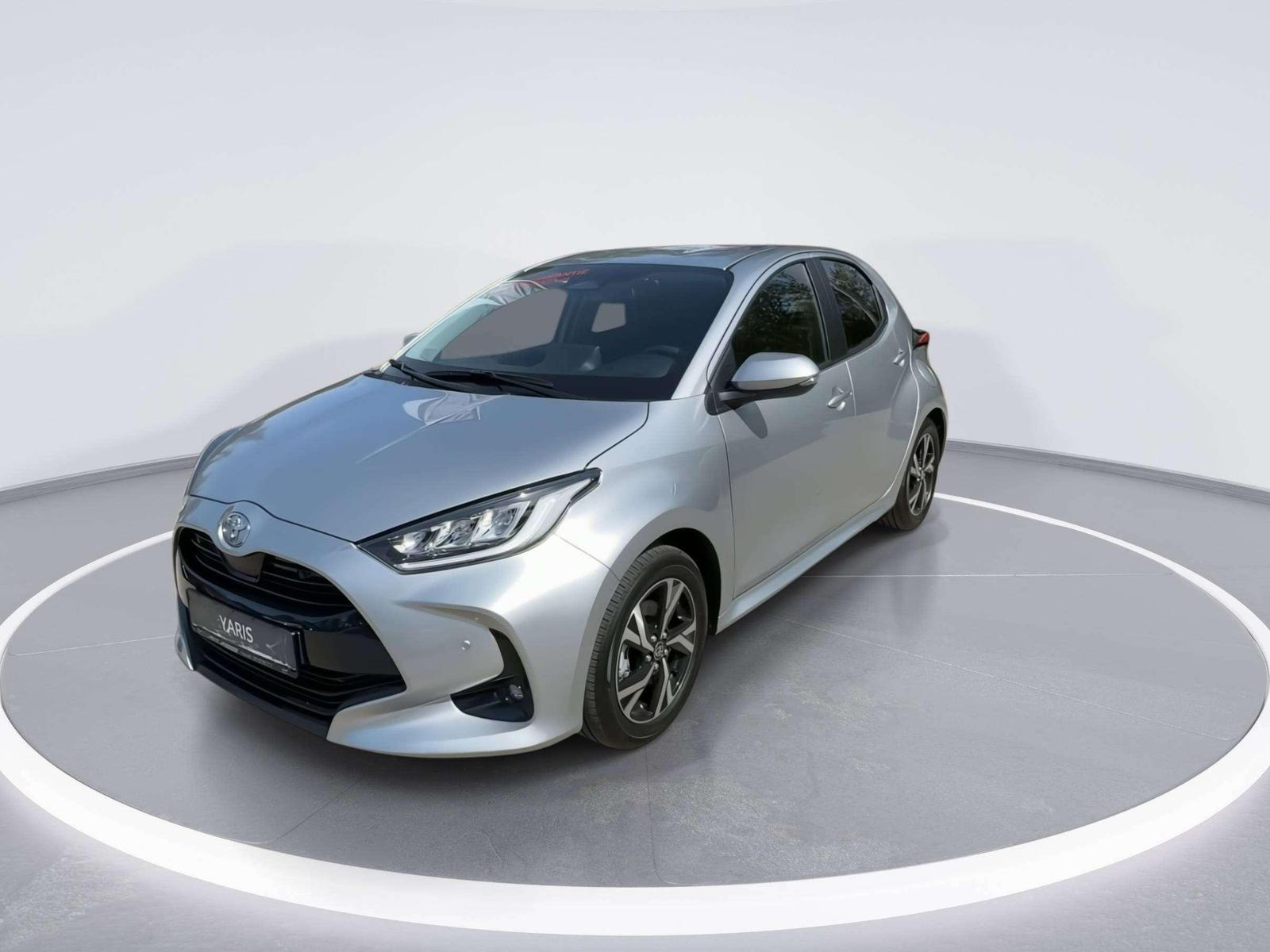 Toyota Yaris Hybrid Teamplayer/Rfk/Shz/ 2 Pakete
