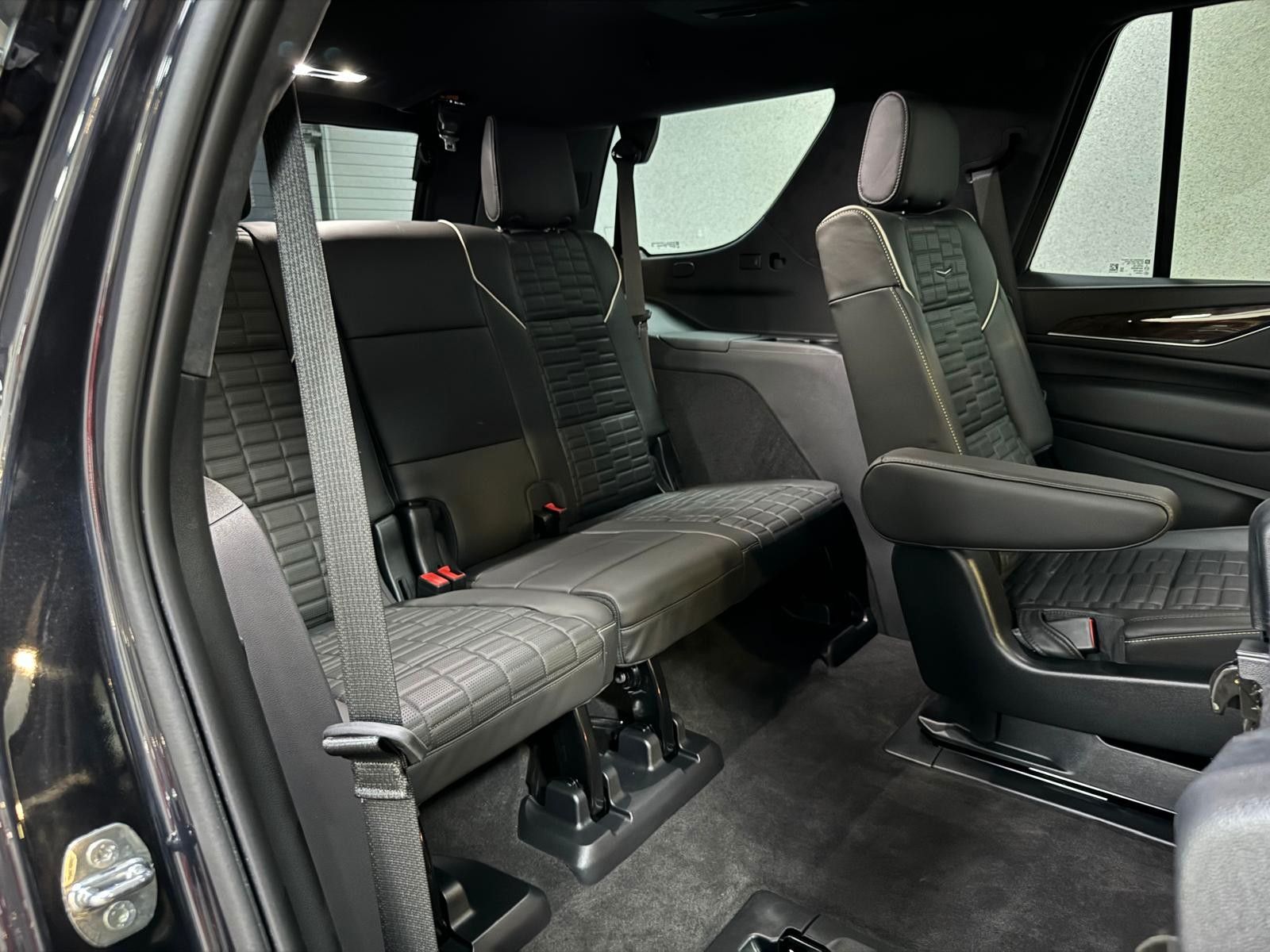 Fahrzeugabbildung Cadillac ESCALADE SPORT-PLATINUM 6.2 V8 -NIGHT VI.-LPG