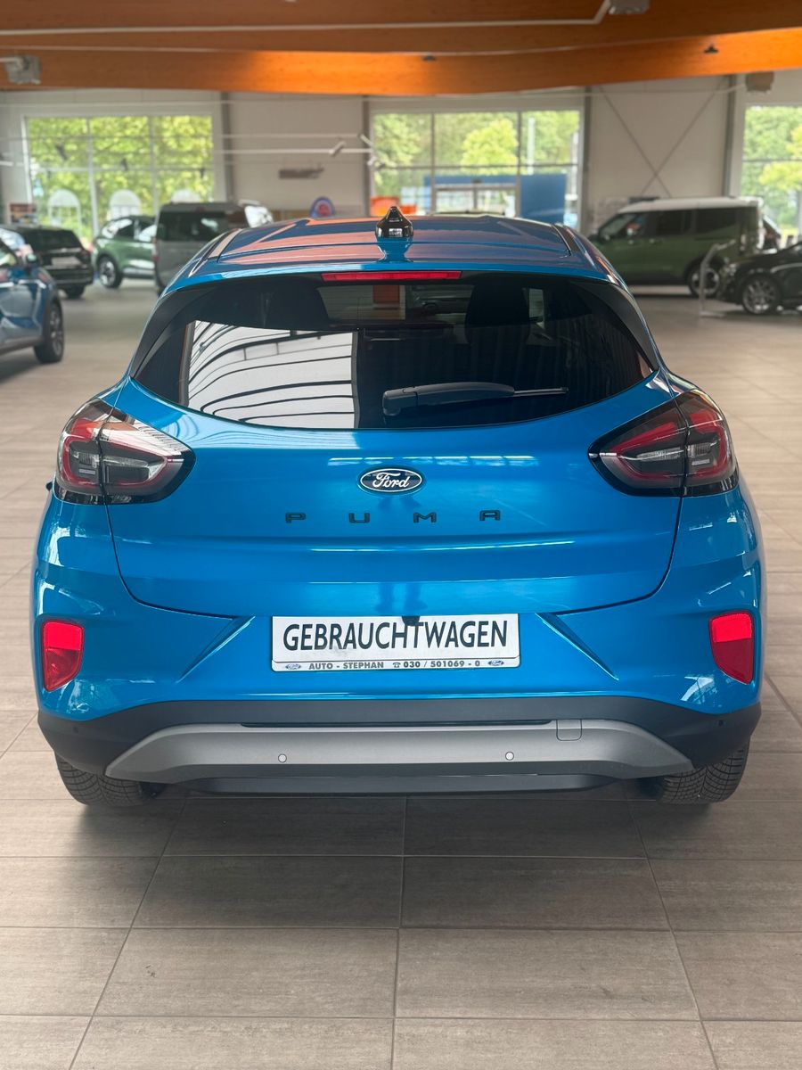 Fahrzeugabbildung Ford Puma Titanium Automatik / LED