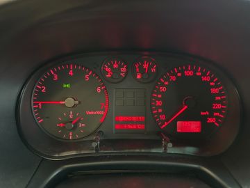 Audi A3 1.8  *Ambiente*Automatik*TÜV 0327*