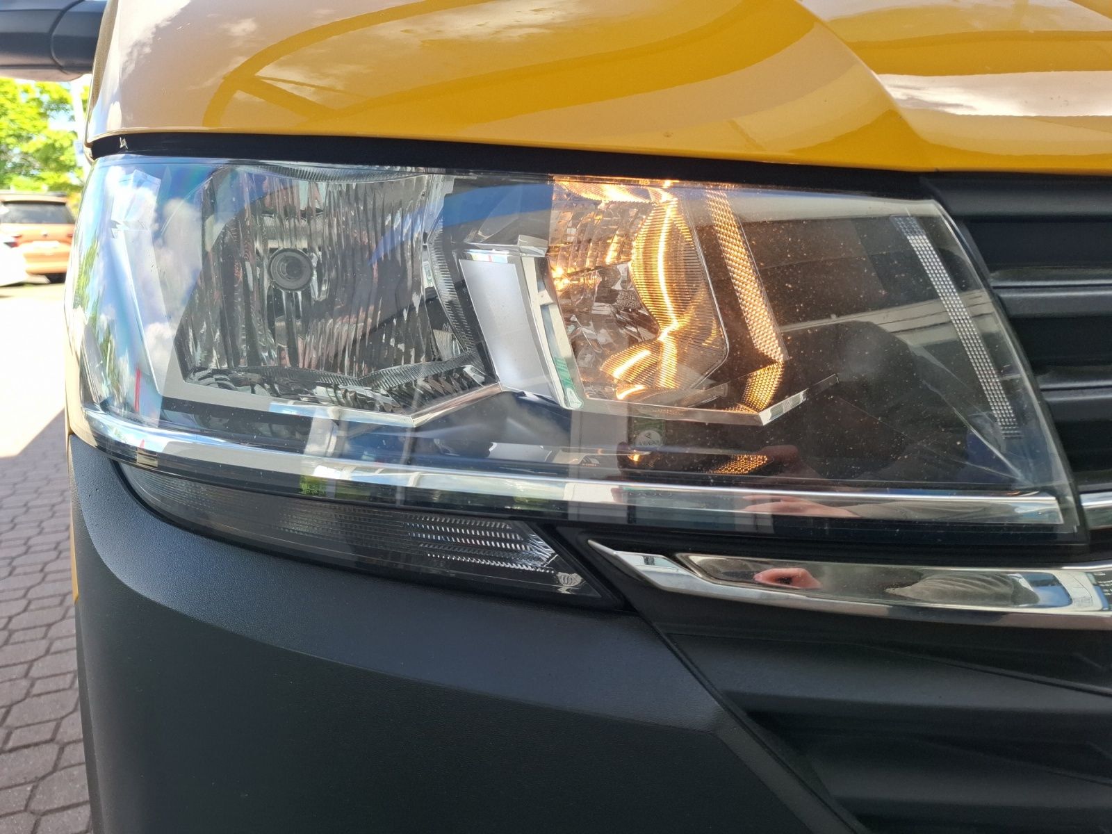 Fahrzeugabbildung Volkswagen T6 Transporter T6.1 DoKa Lang Klima AHK