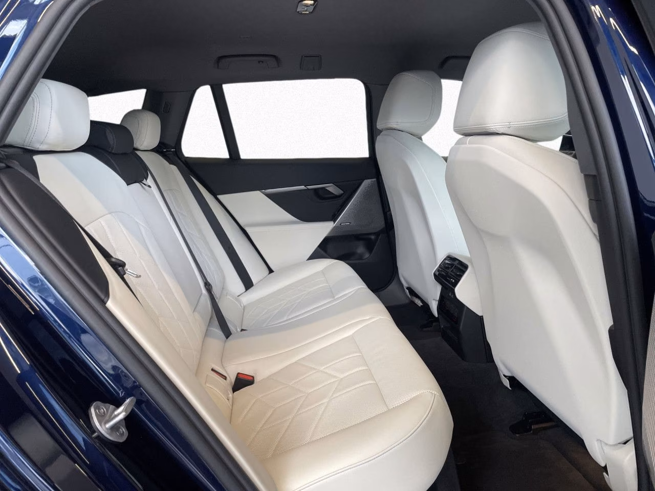 BMW 520dA xD Tour - AHK DaPro PA+ Leasing ab 409 ,-