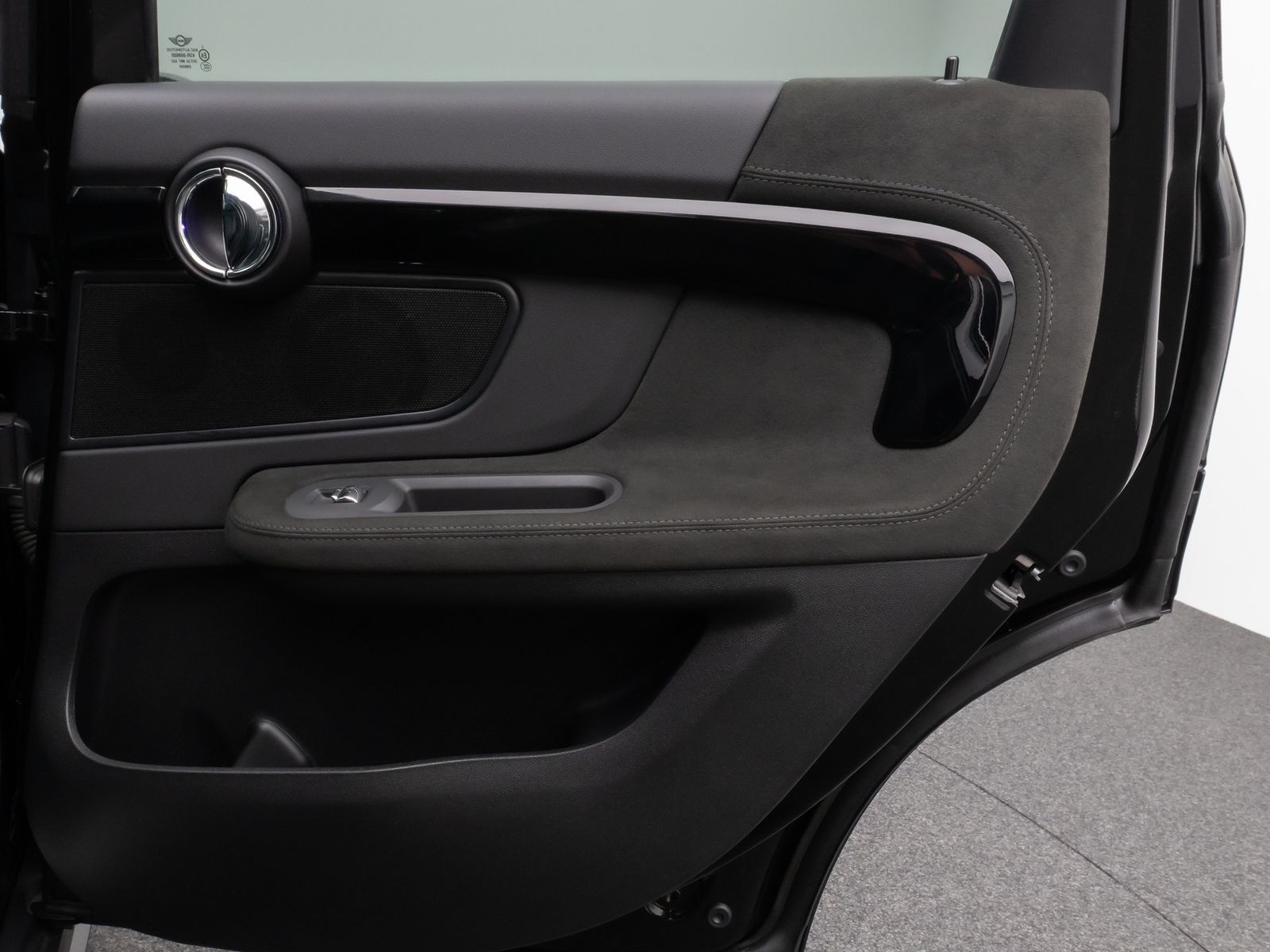 Fahrzeugabbildung MINI Countryman SE (Cooper) ALL4 Panorama Kamera HUD