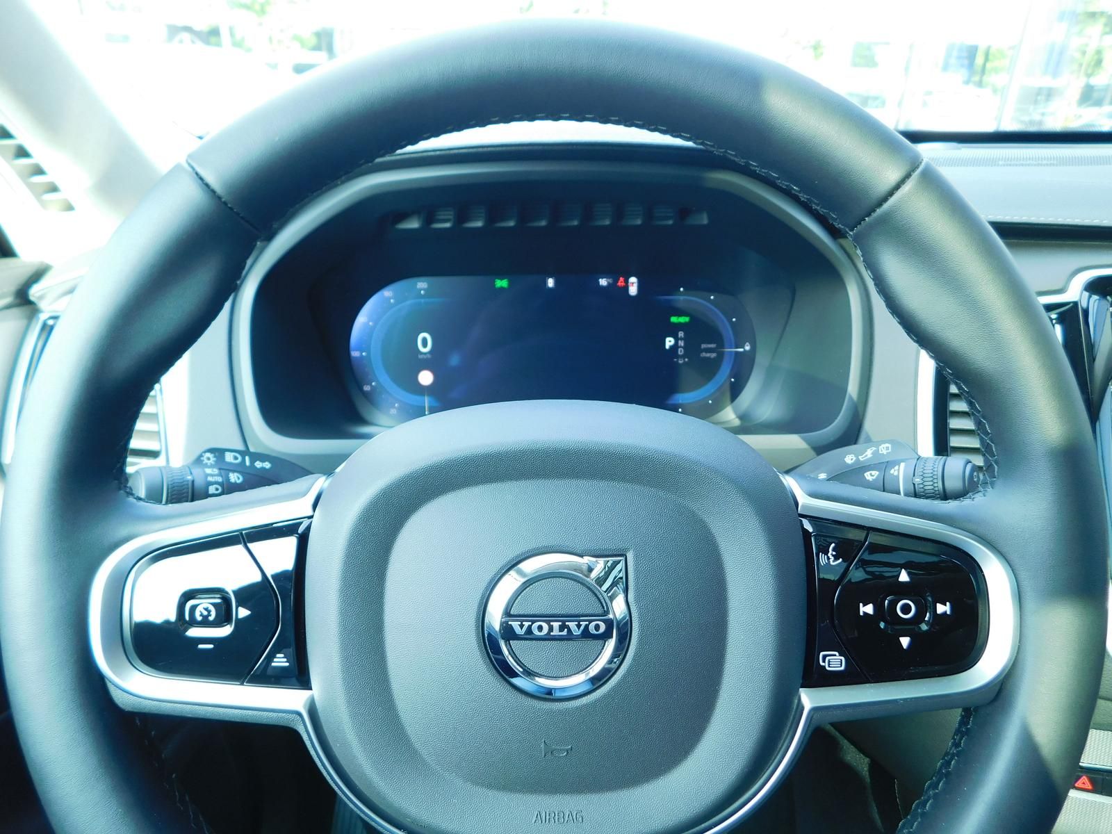 Fahrzeugabbildung Volvo XC90 T8 AWD Ultra Bright