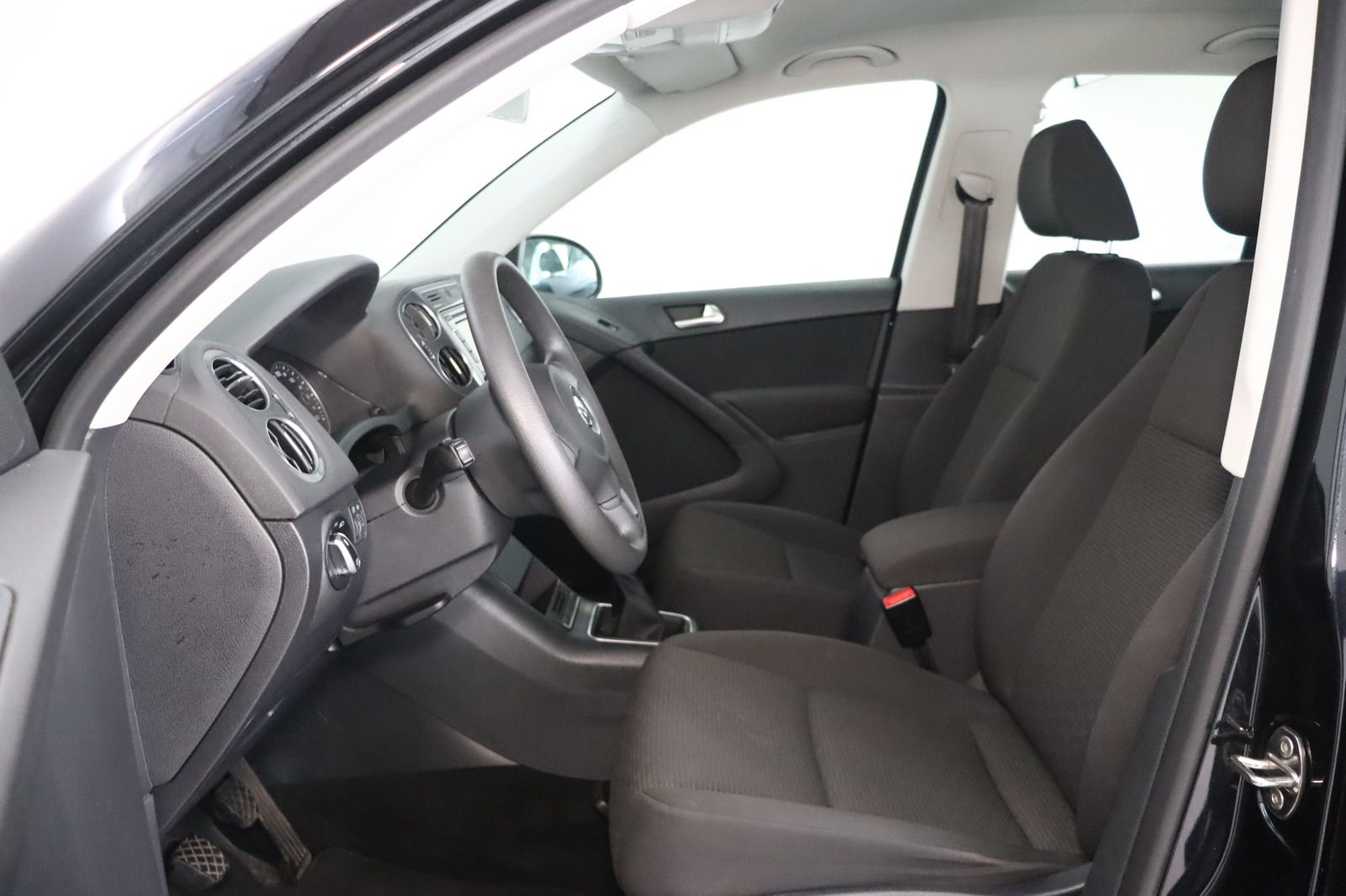 Fahrzeugabbildung Volkswagen Tiguan 1.4 TSI * HU/AU 09.2027