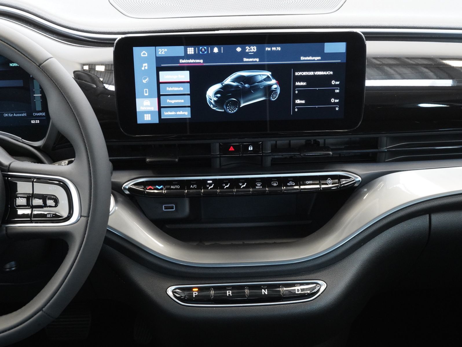 Fahrzeugabbildung Fiat 500e 87KW/42kWh/DC-LADEN/CARPLAY/DAB/SOH