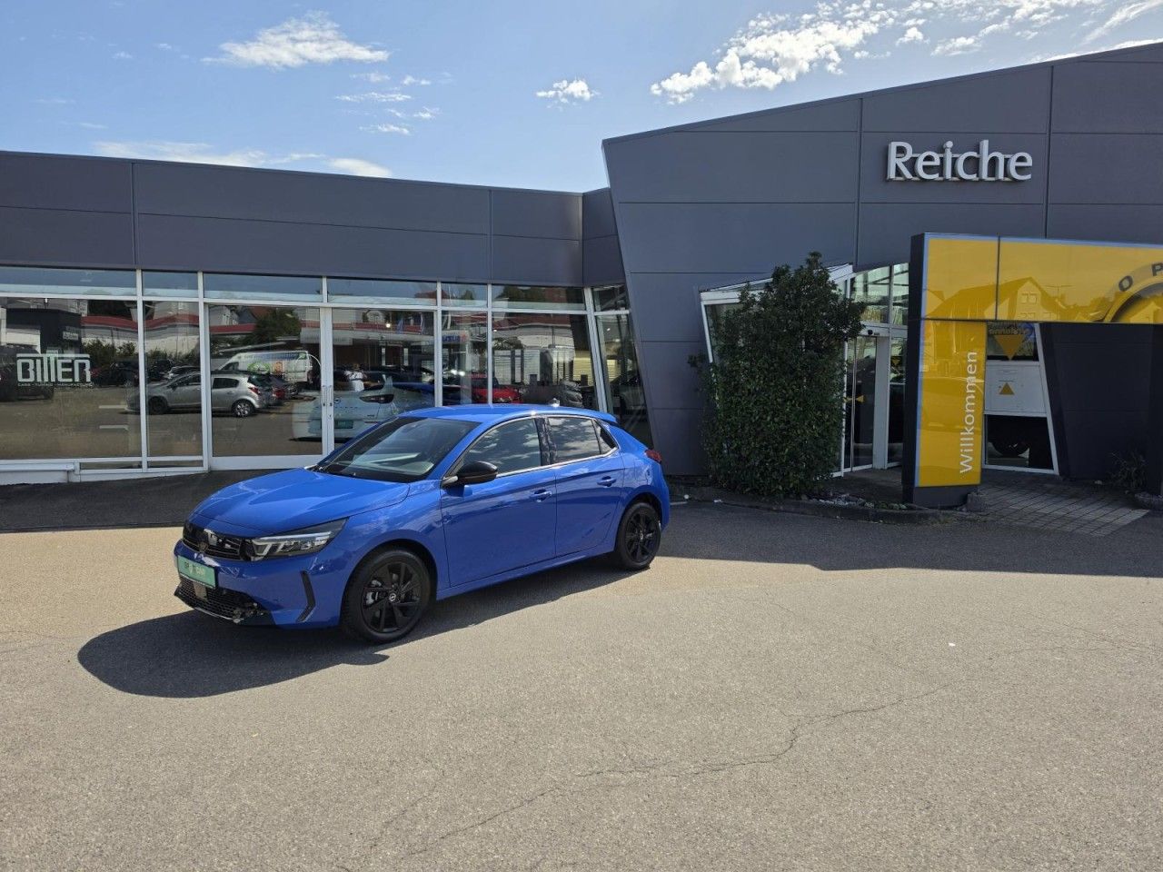 Opel Corsa GS 1,2 MATRIX+NAV+SHZ+LHZ+TWW+RFK+PDC