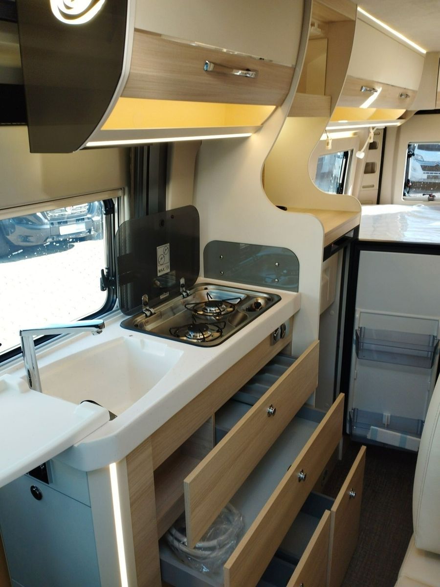 Fahrzeugabbildung Eura Mobil Van V 635 EB Mondial Paket