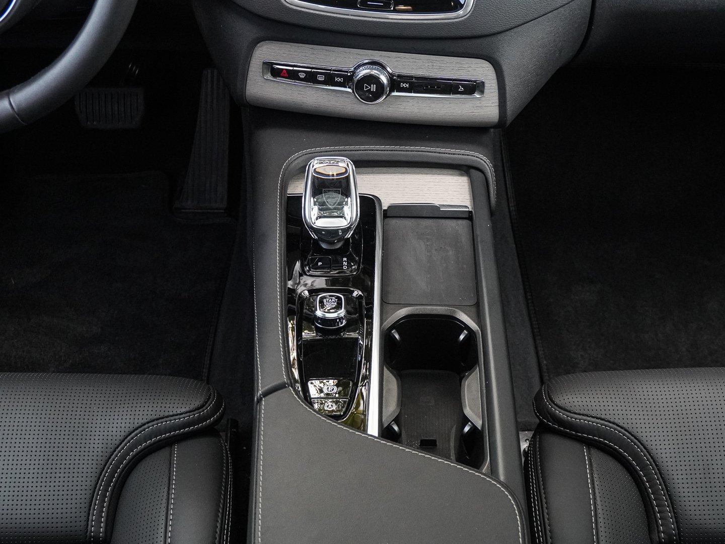 Volvo XC90 T8 AWD Plus Dark Plug-in Hybrid NAPPA PANO