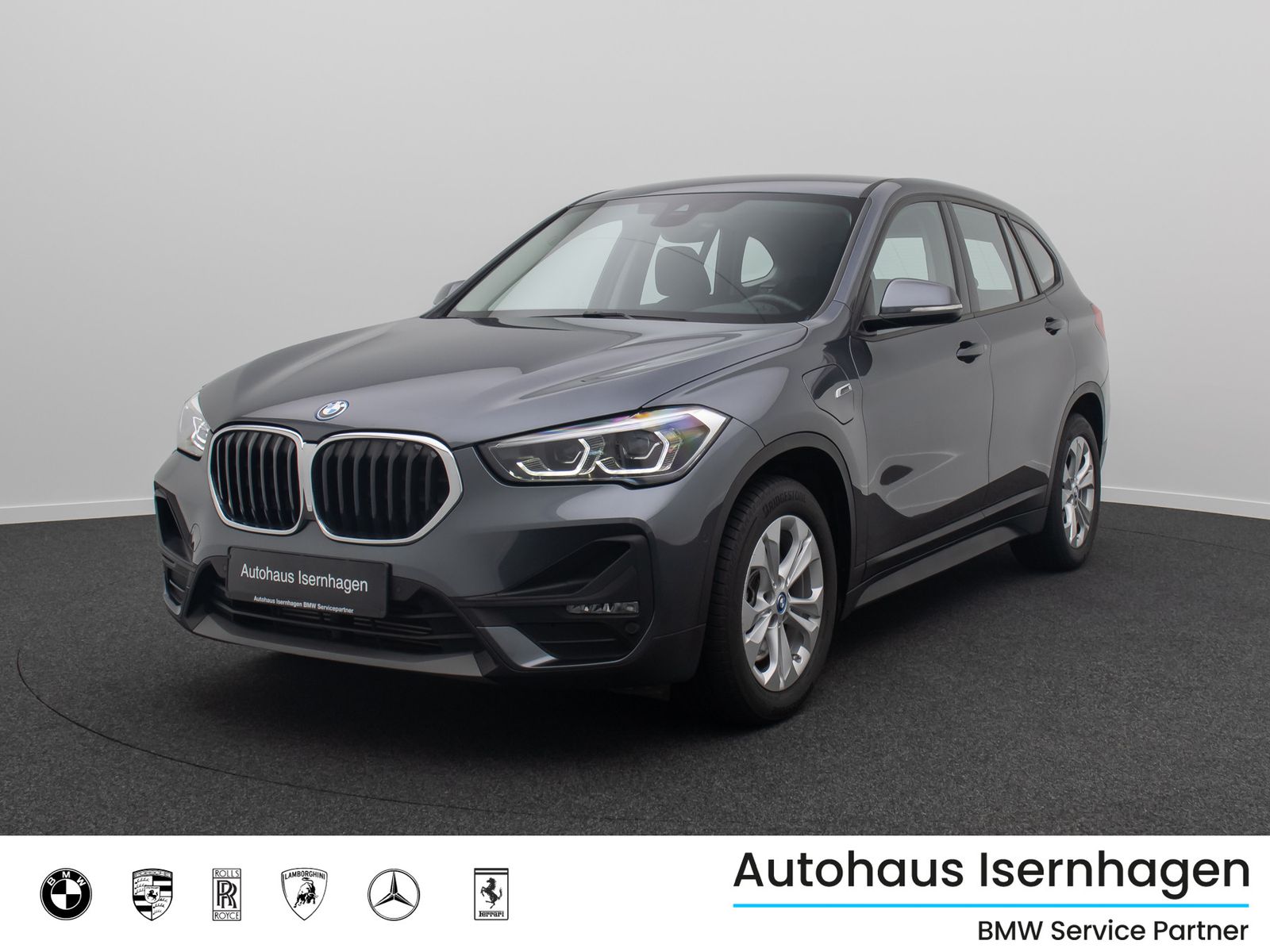 Fahrzeugabbildung BMW X1 xD25e ParkAssist DAB GeschwindigReg Navi LED