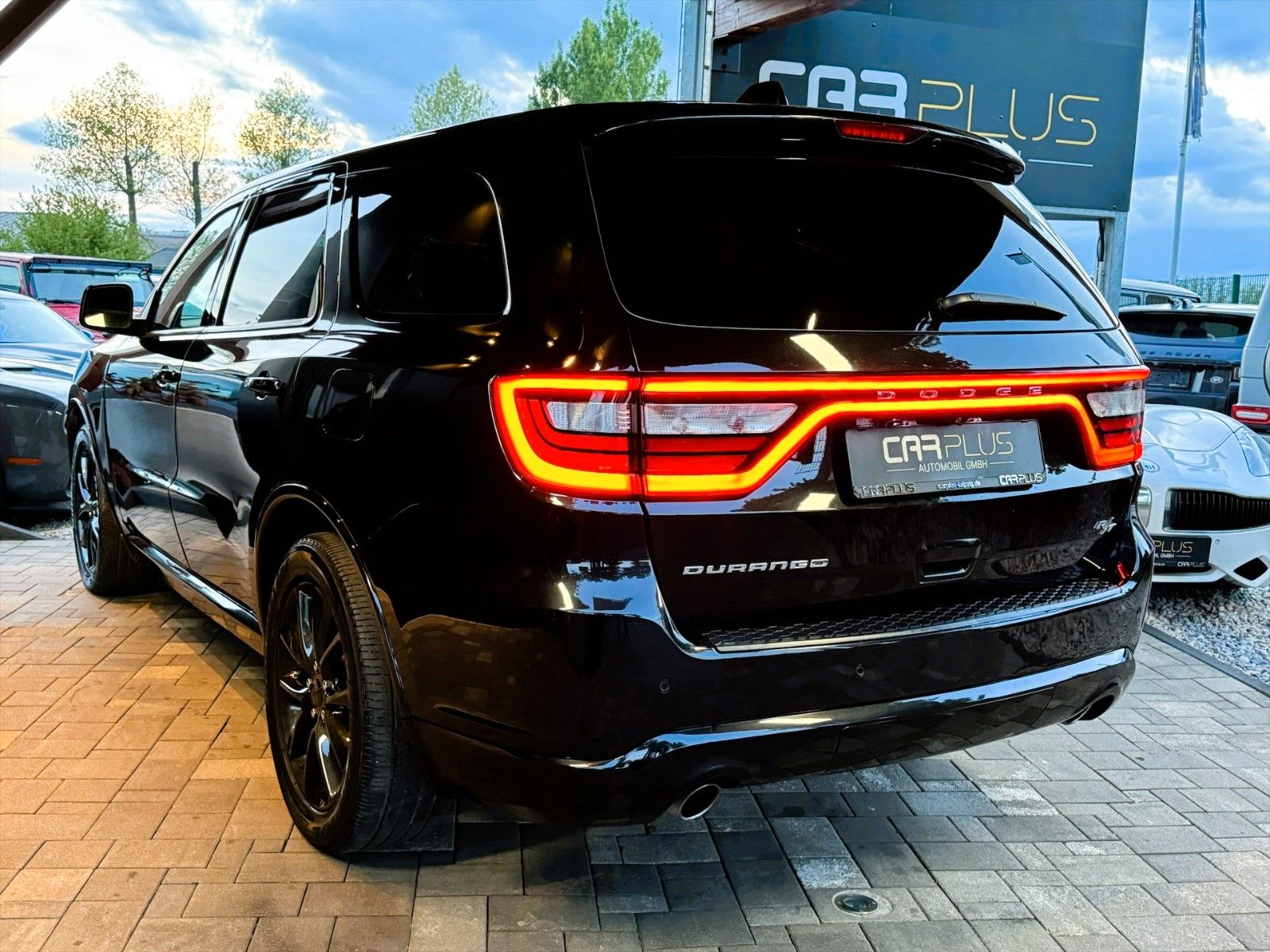 Fahrzeugabbildung Dodge Durango 5.7 V8 4x4 R/T Sport Black Edition *LED*