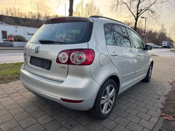 Volkswagen Golf - 2