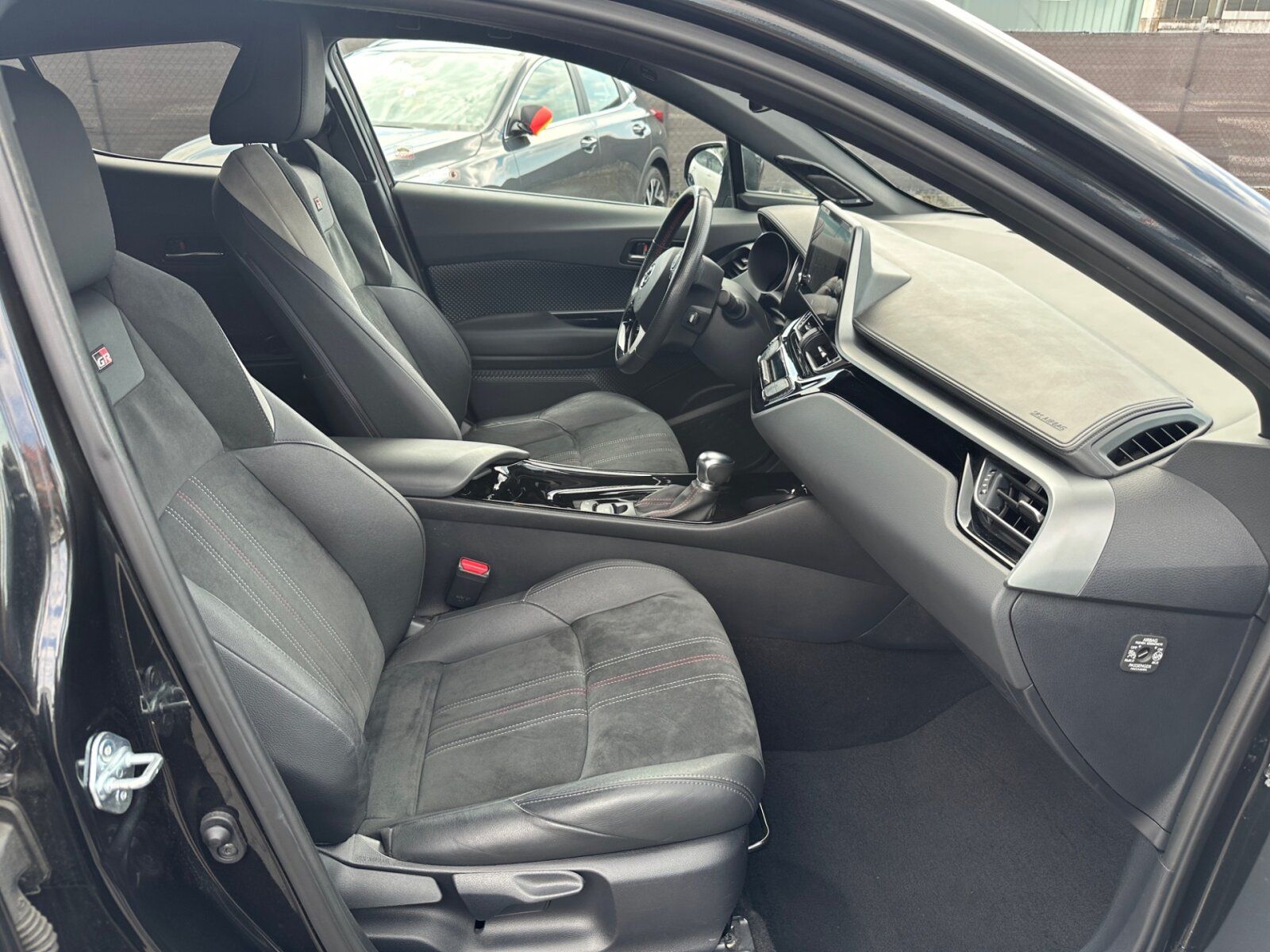Fahrzeugabbildung Toyota 2.0 Hybrid GR Black Edition Navigation Navi