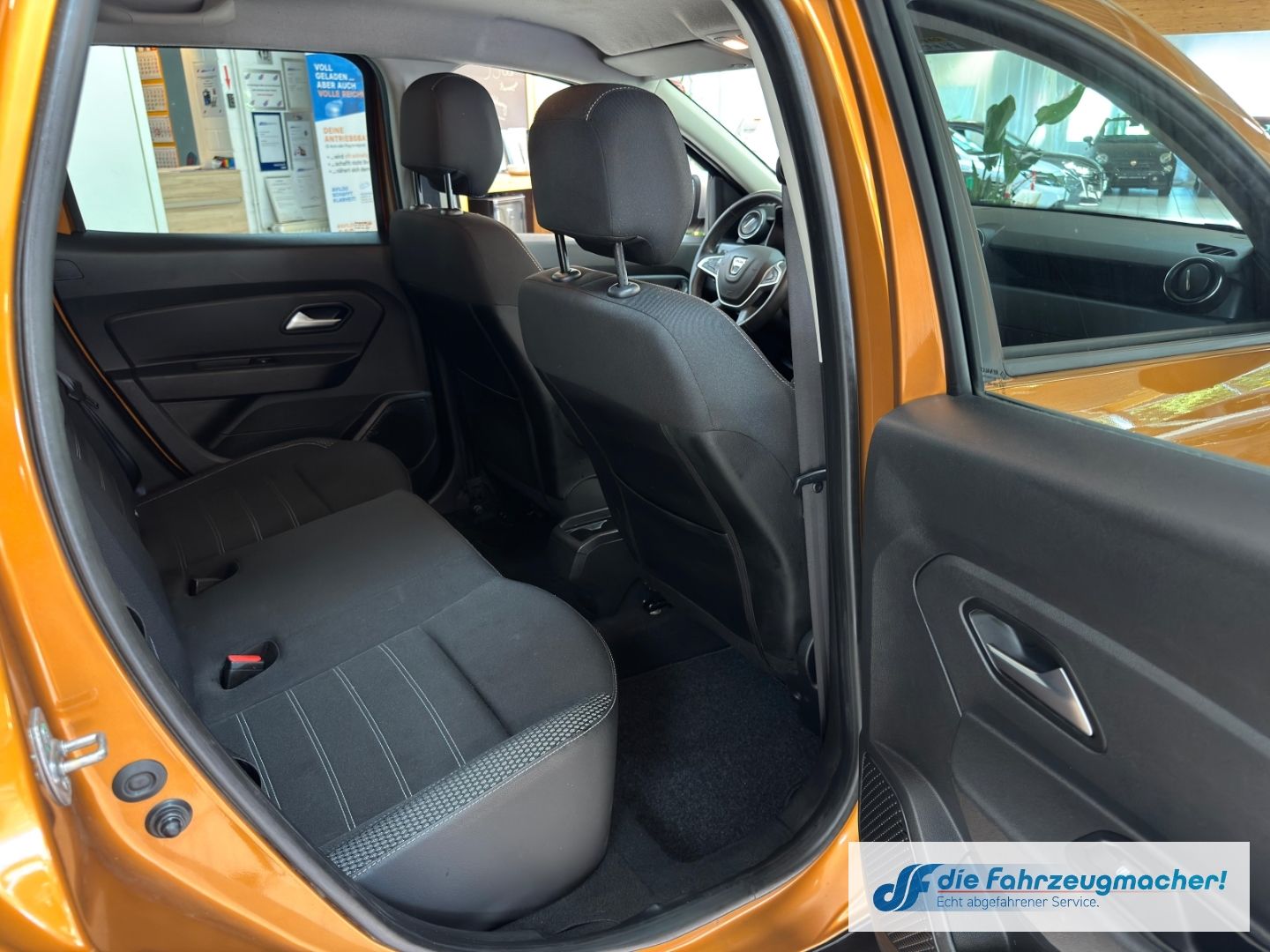 Fahrzeugabbildung Dacia Duster II Prestige 4WD Navi ACC Apple CarPlay An
