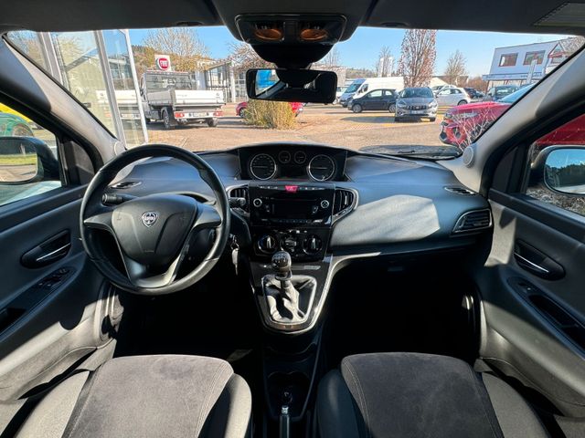 LANCIA Ypsilon Gold
