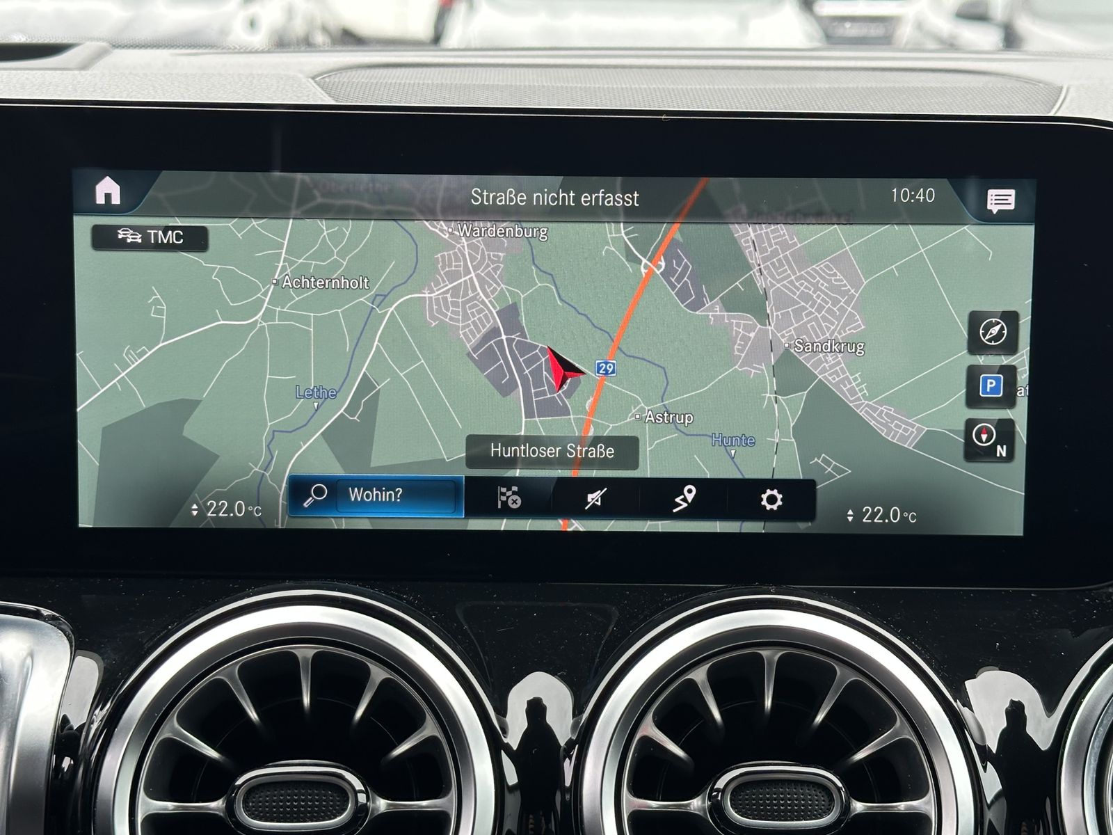 Fahrzeugabbildung Mercedes-Benz GLB 200d Progr. NAV+LED+AHK+WIDE+BURMESTER+360°
