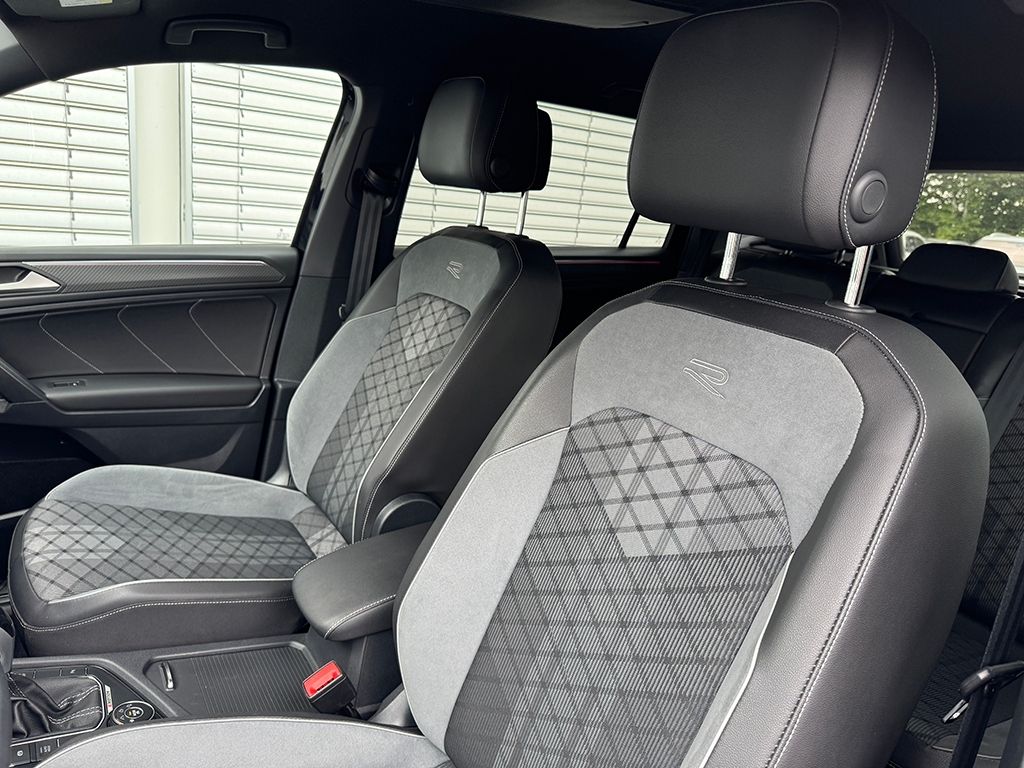 Tiguan Allspace 2.0 TDI DSG 4MOTION R-LINE*AHK*