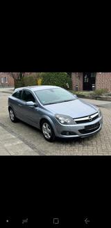 Ford Opel Astra H GTC 1.9 CDTI Navi Sitzheizung... - Ford Focus aus 2009: Coupe