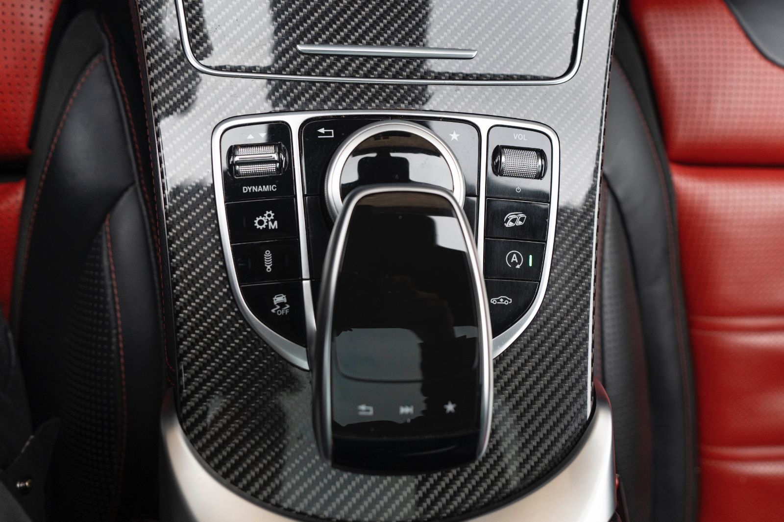 Fahrzeugabbildung Mercedes-Benz GLC 63 AMG 4MATIC BURMESTER ACC 360° NIGHT KAM