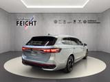 Volkswagen Passat R-Line  eHybrid  130 kW (177 PS) / 85  (1 - Volkswagen Passat: 1.8