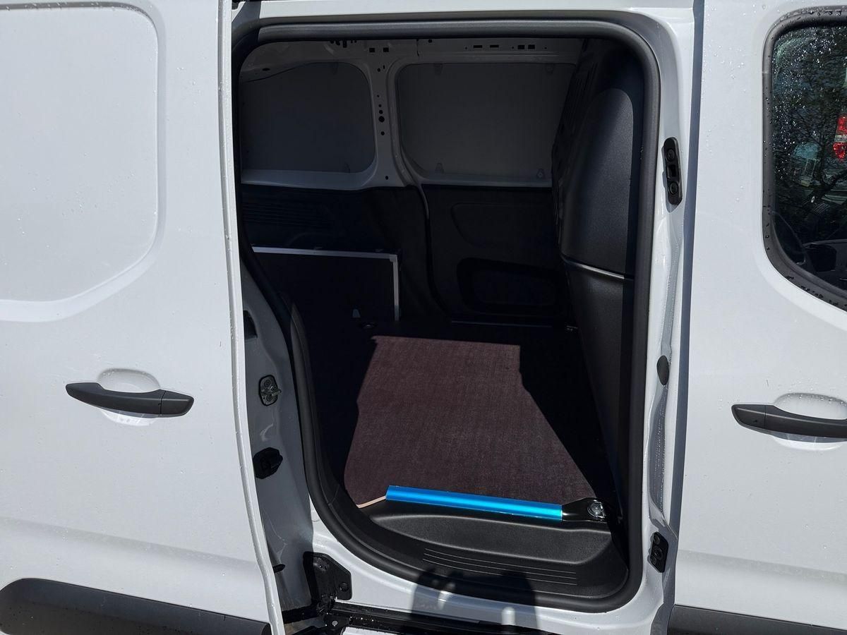 Fahrzeugabbildung Fiat Doblo M Kastenwagen 100 MT6